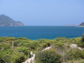 10 'Intrepid' 3 Intrepid Close - water views over Shoal Bay Beach